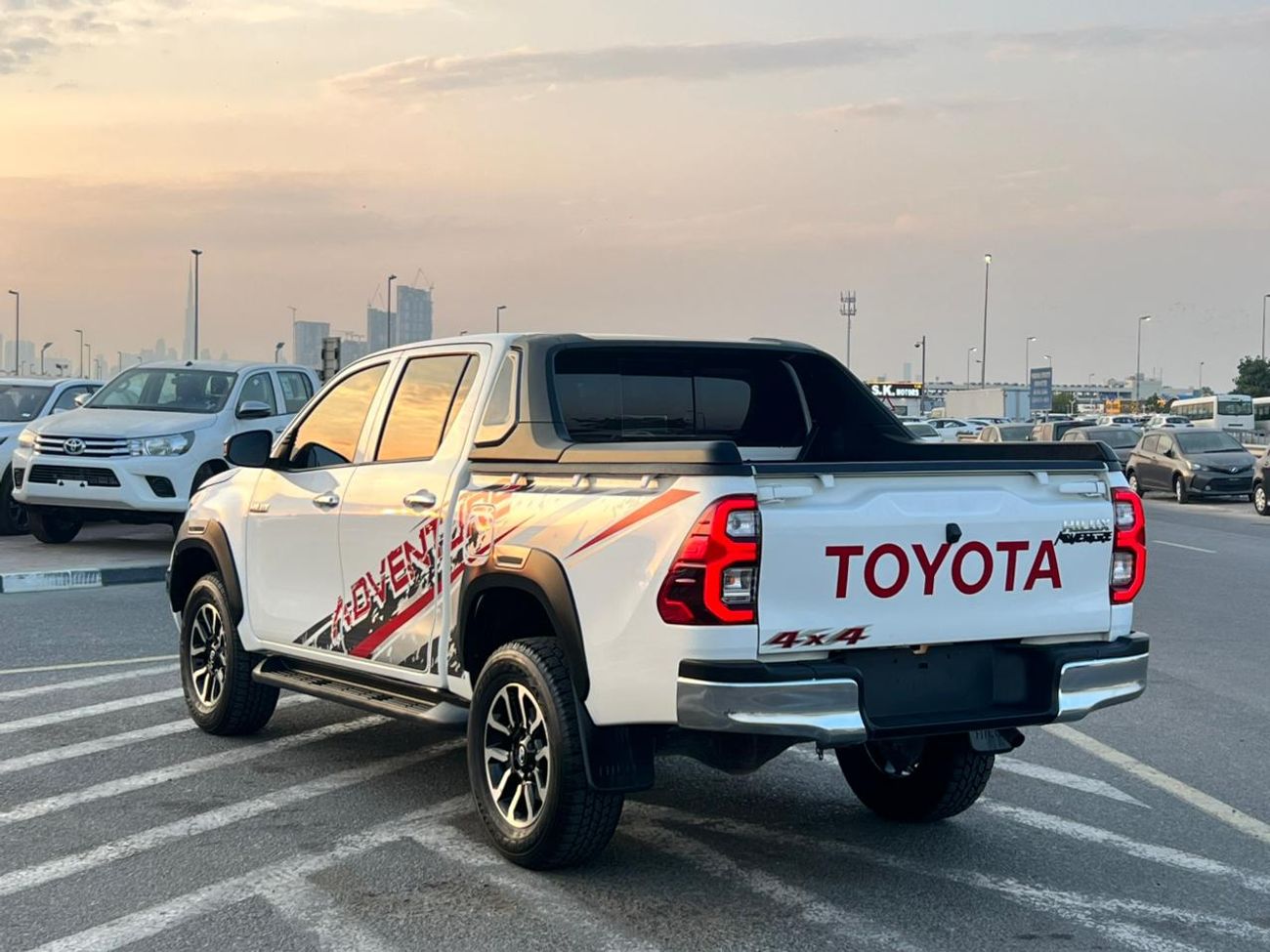 Toyota Hilux 2022 Toyota Hilux GL Advanture Modified - 2.7L V4 - AWD 4x4 -GCC- Rear Camera  - Patrol