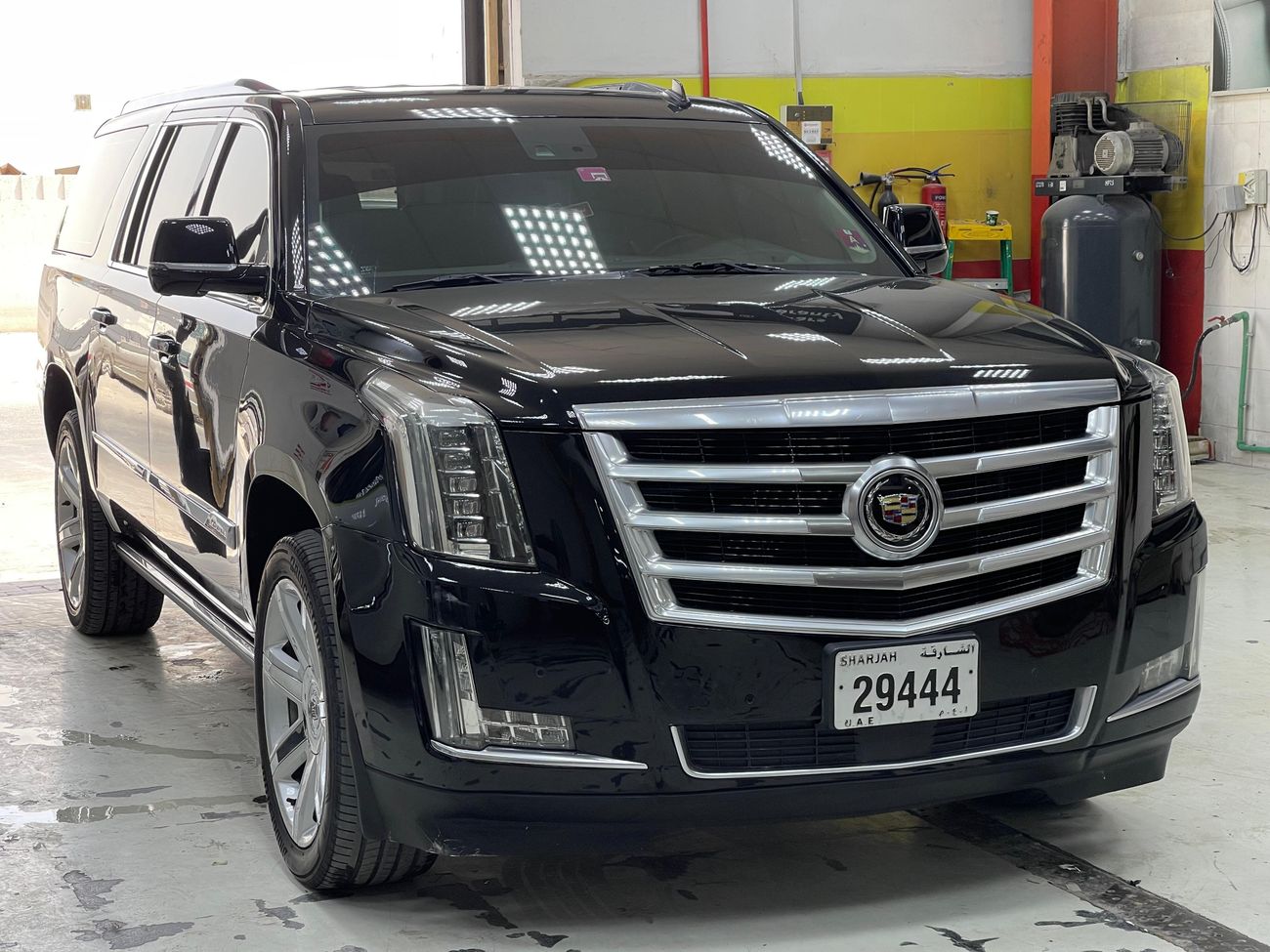 Cadillac Escalade ESV Platinum 6.2L