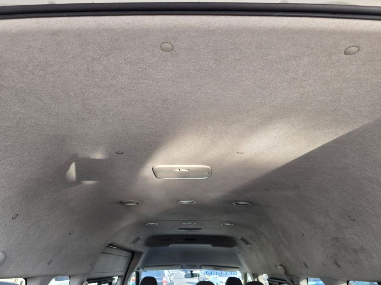 تويوتا هاياس TOYOTA HIACE COMMUTER VAN RHD 2014 MODEL 3.0 L DIESEL AUTOMATIC(PM19787)