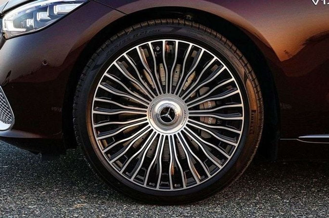 Mercedes Maybach S680 Maybach 2022 Mercedes-Benz Maybach S680 4MATIC 6.0L V12 Bi-turbo Petrol A/T AWD Export Only