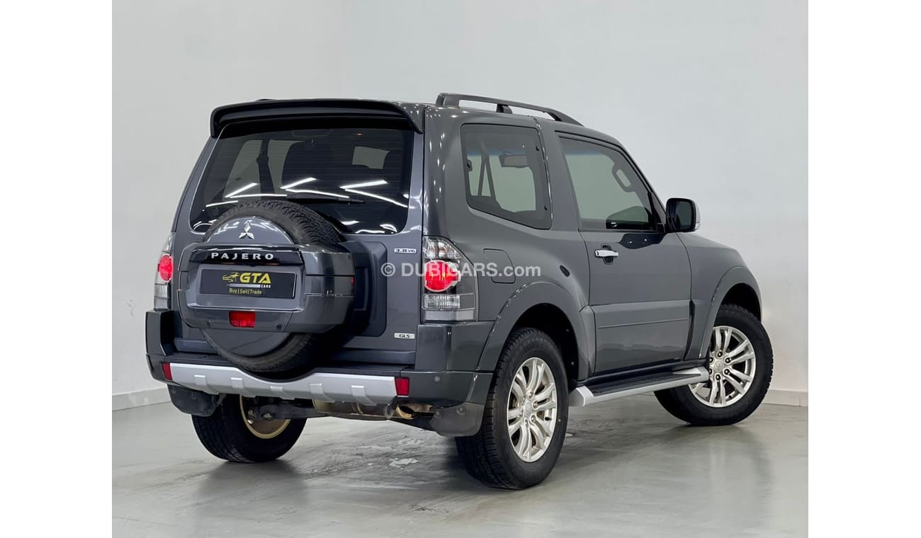 Mitsubishi Pajero GLS Top 2016 Mitsubishi Pajero 3.8L SWB, Full Mitsubishi History, Low Kms, GCC