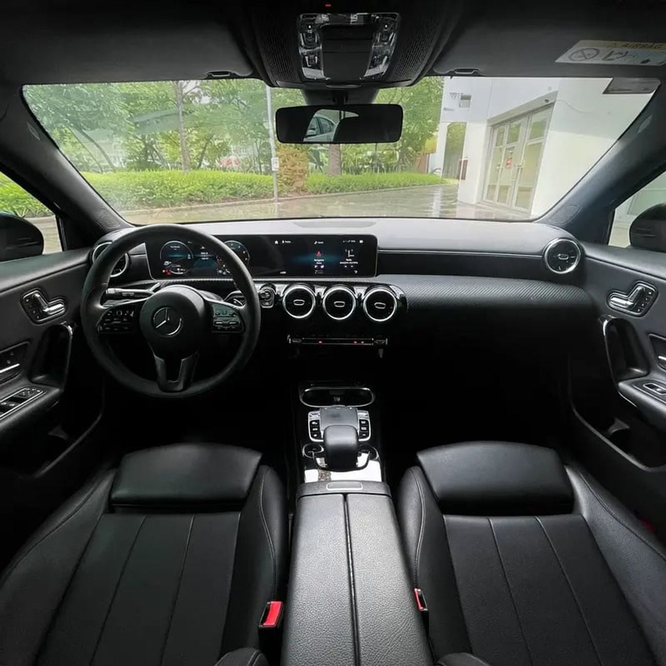 Mercedes-Benz A 200 864 PM | MERCEDES A200| 1.3L FWD | WELL MAINTAINED | 0% DOWNPAYMENT