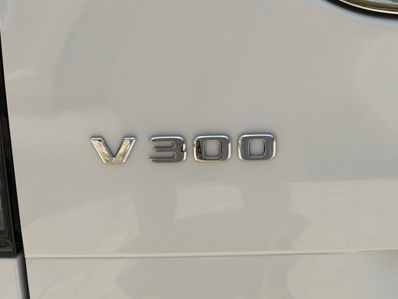 مرسيدس بنز V 300
