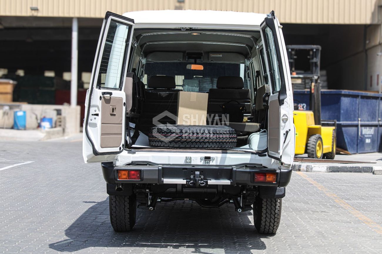 تويوتا لاند كروزر 70 LHD LC78 2.8L T-DSL 4WD 3DR 8-SEATER AT WITH DIFF-LOCK 2025MY