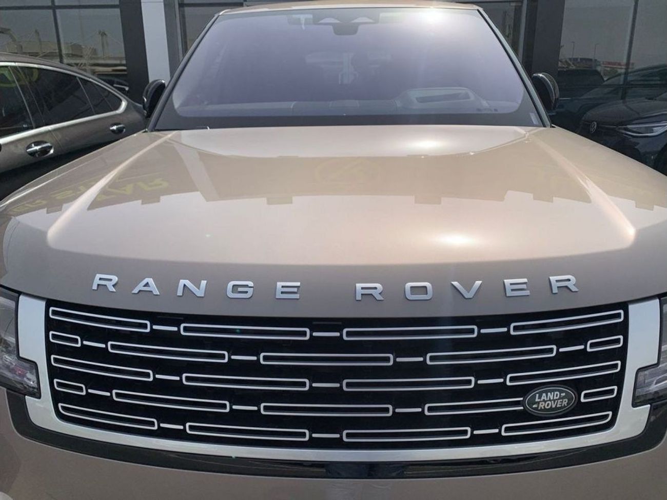 لاند روفر رينج روفر P400 LWB AUTOBIOGRAPHY 3.0L PETROL AWD