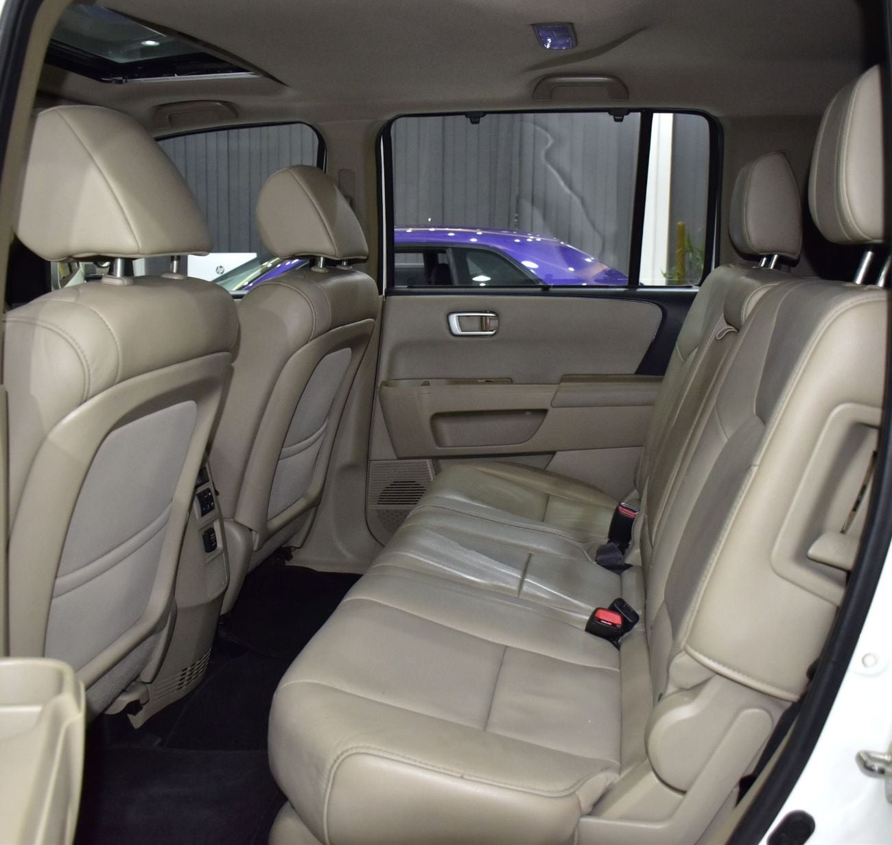 Honda Pilot EXCELLENT DEAL for our Honda Pilot 4WD ( 2015 Model ) in White Color GCC Specs