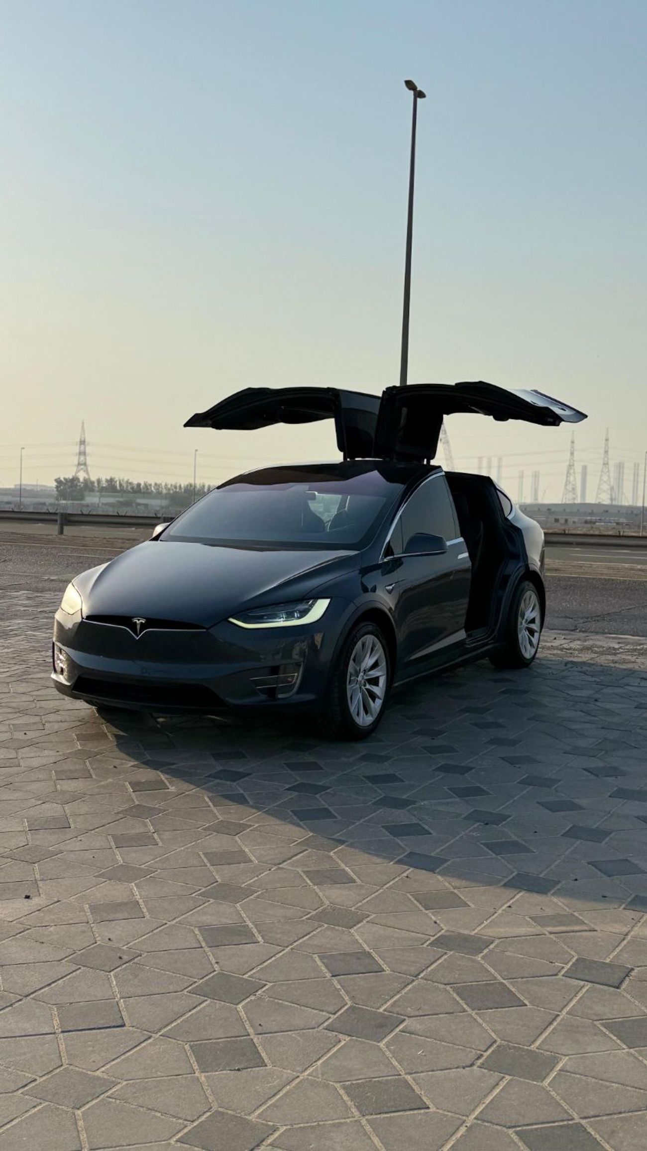 تسلا موديل اكس Long Range (AWD)