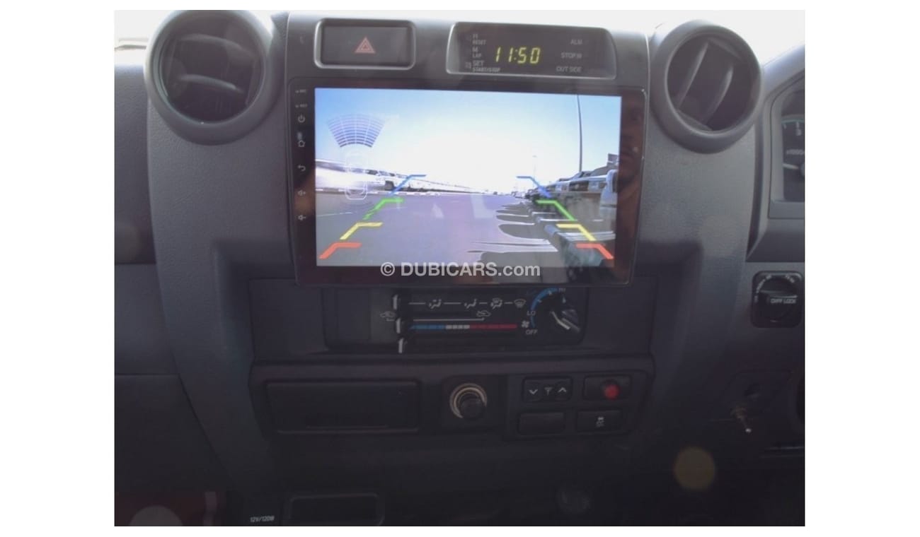 تويوتا لاند كروزر بيك آب