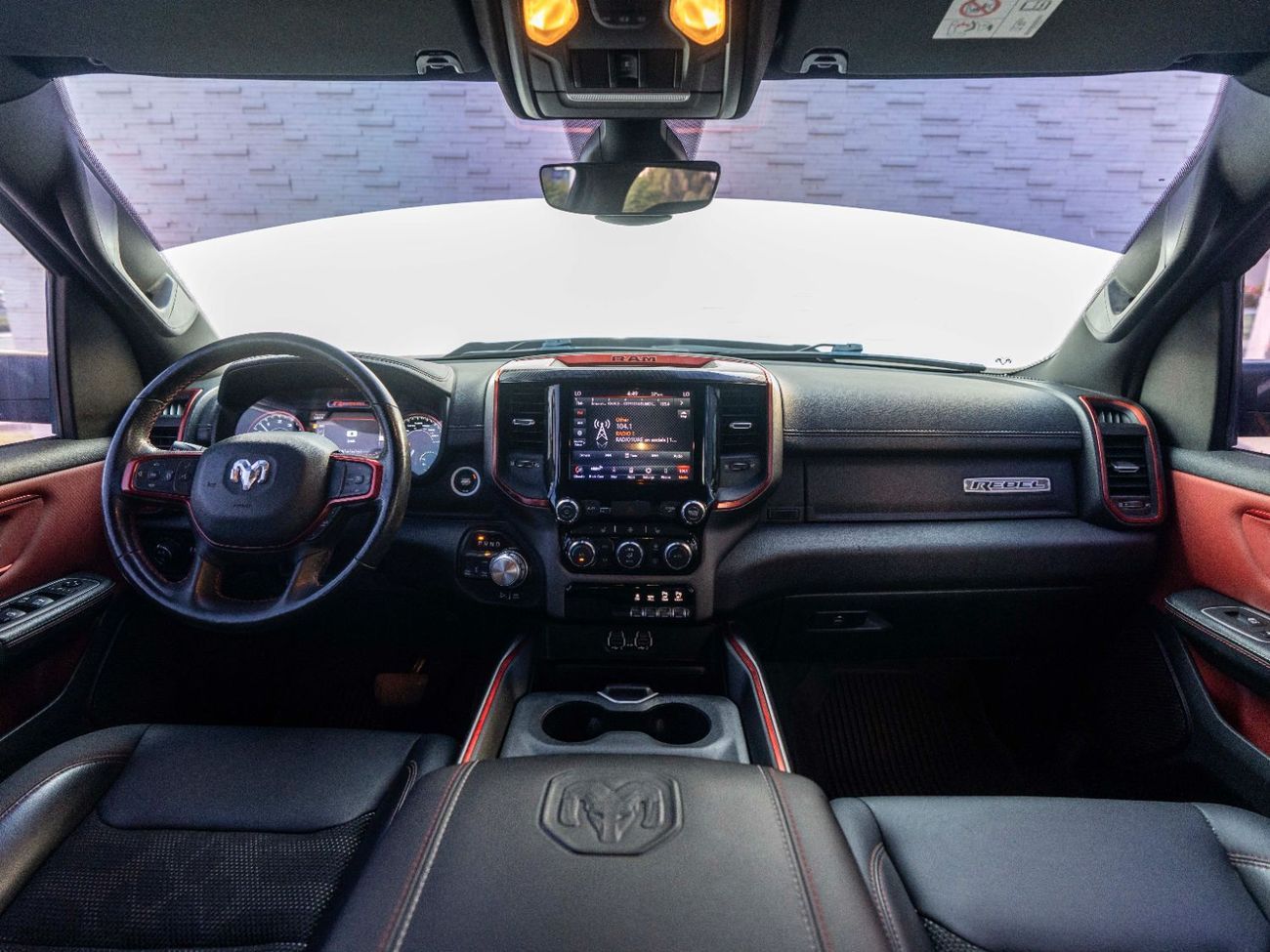 رام 1500 Rebel Crew Cab 5.7L