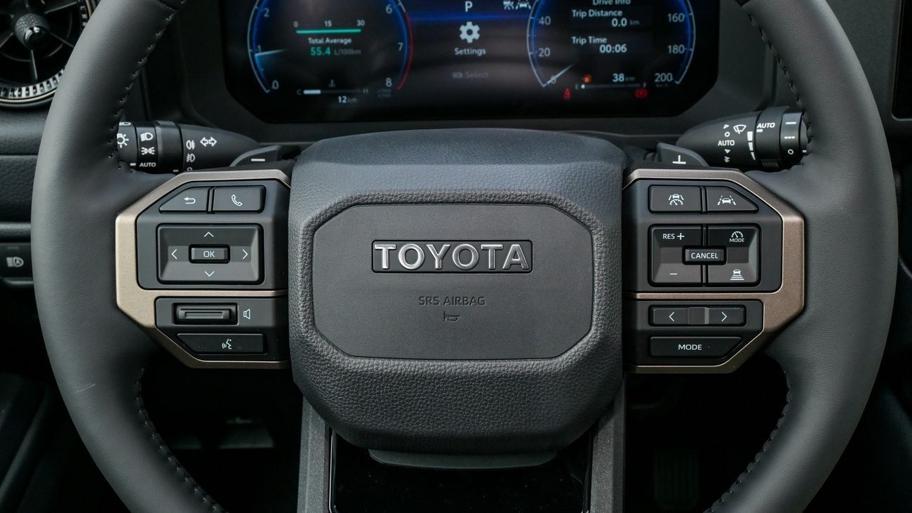 تويوتا برادو Adventure Mono Tone 2.4T