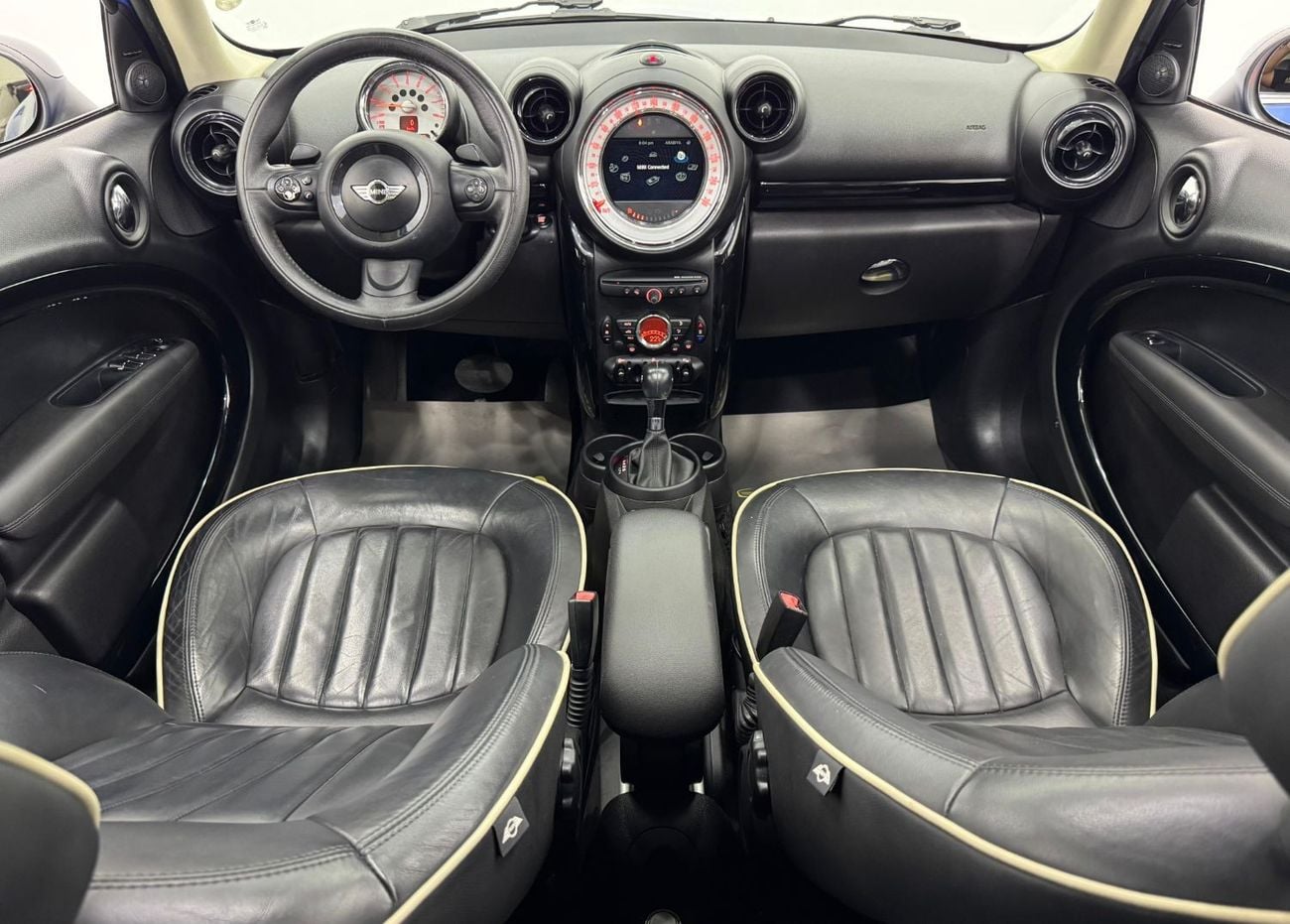 Mini Cooper Countryman 2014 Mini Cooper Countryman, Service History, Excellent Condition, GCC