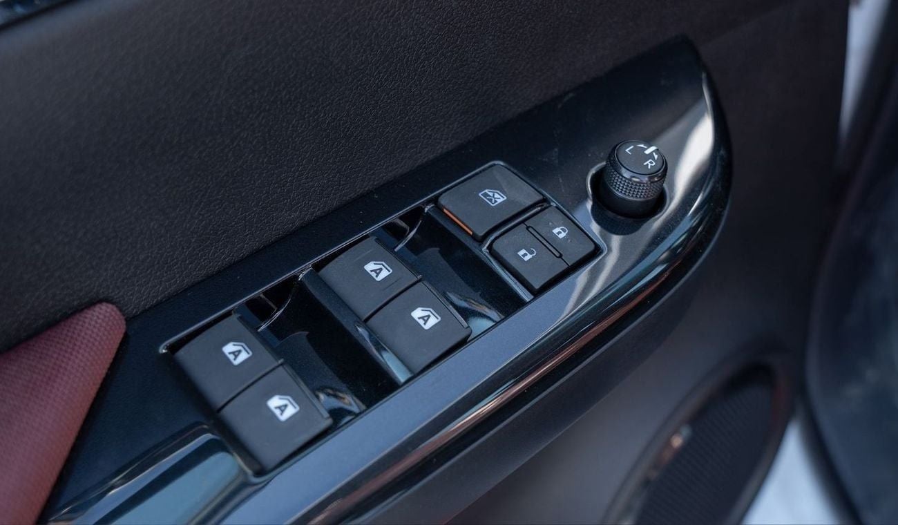 تويوتا هيلوكس 2025 Toyota Hilux 2.7L Petrol MT with Ventilated Seat