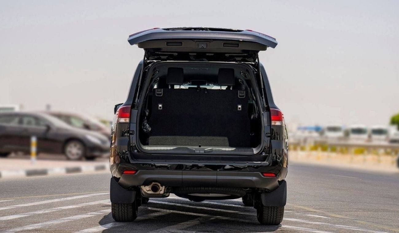 تويوتا لاند كروزر Toyota land cruiser lc300 GXR 4.0 PETROL AT 2025