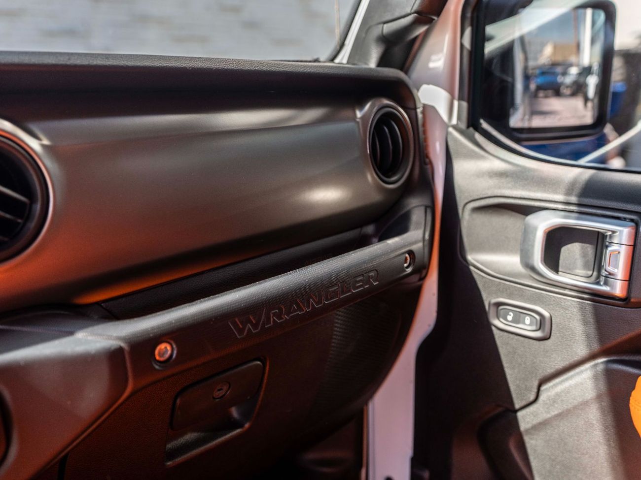 جيب رانجلر Sport 3.6L A/T (5 Seater)