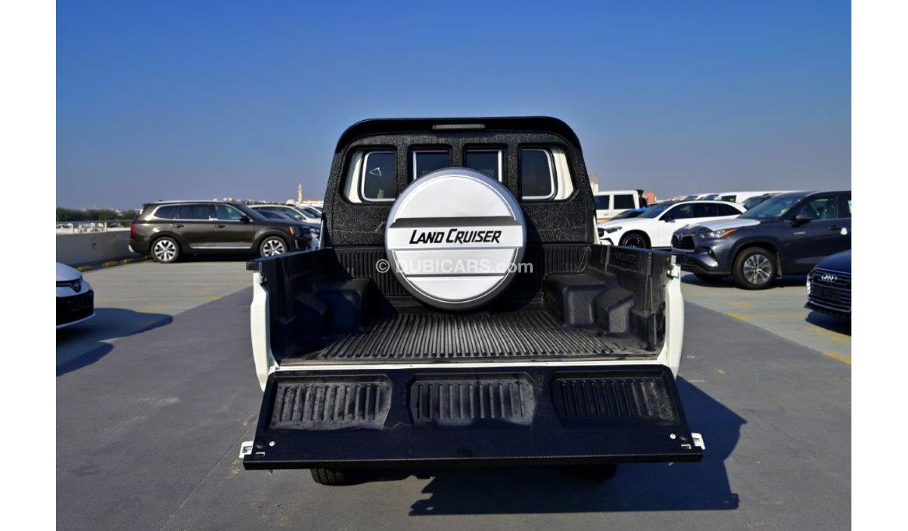 Toyota Land Cruiser Pick Up 79 Double Cabin 2.8L Turbo Diesel 4WD Automatic