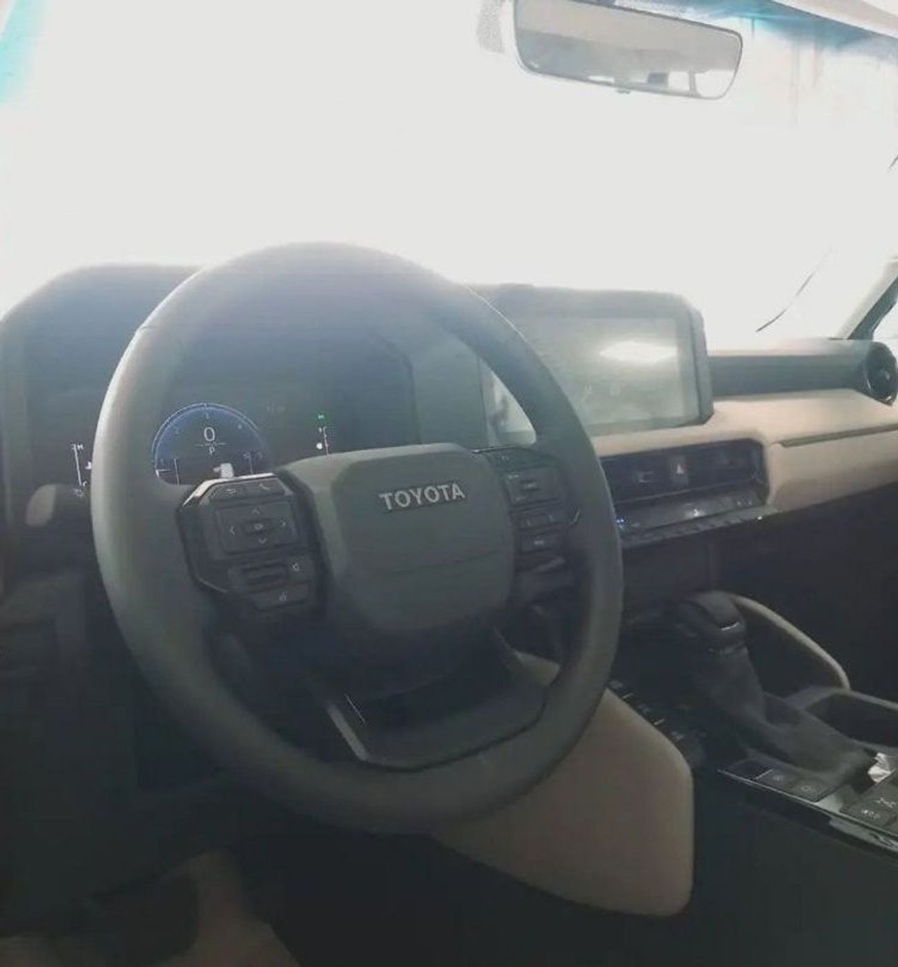 Toyota Prado 2.8L DIESEL 2024 GCC