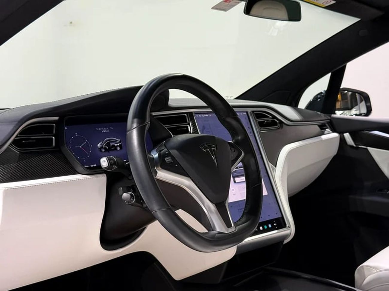 تسلا موديل اكس Long Range (AWD)