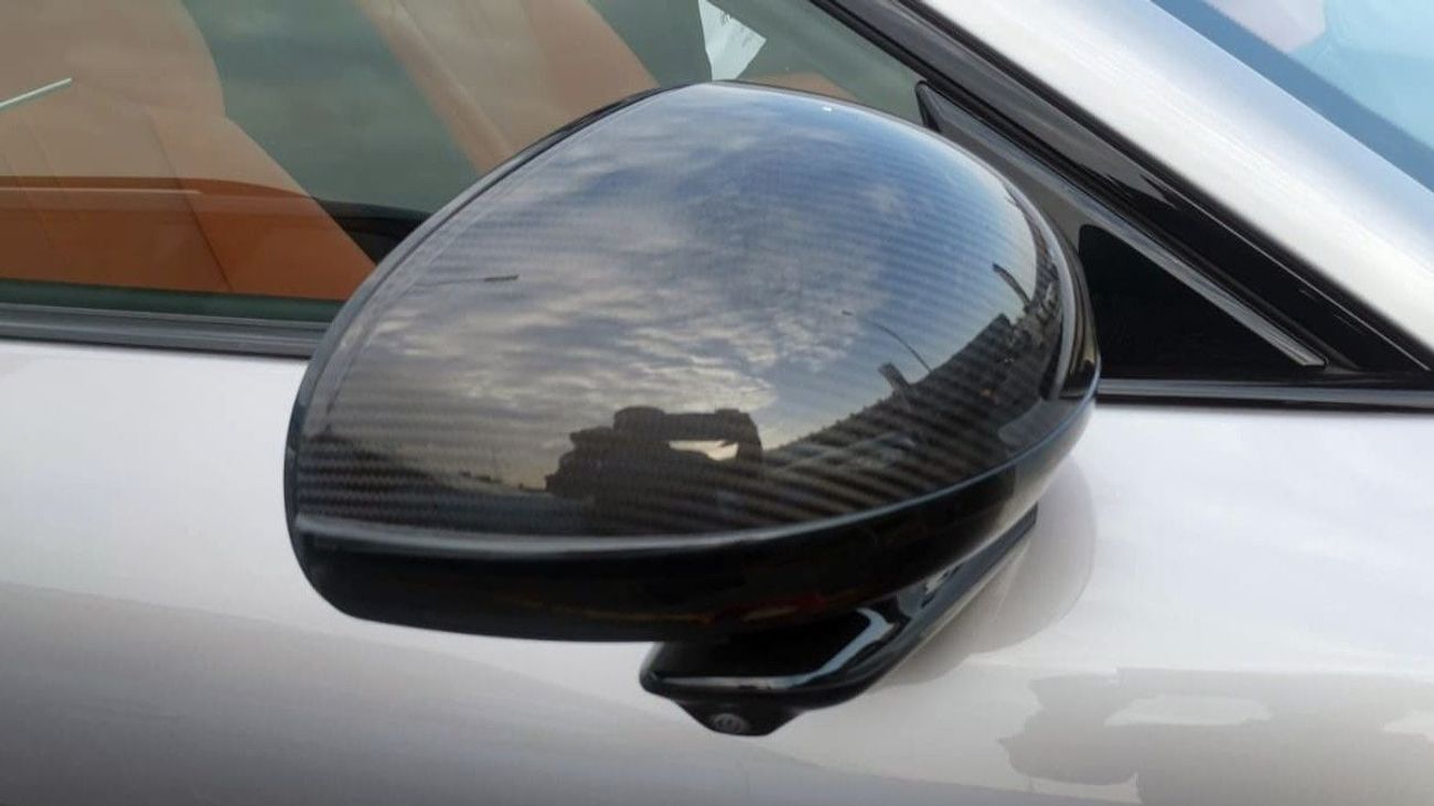 شاومى YU7 Max- 690 HP (681 bhp or 508 kW). range of up to 760 km