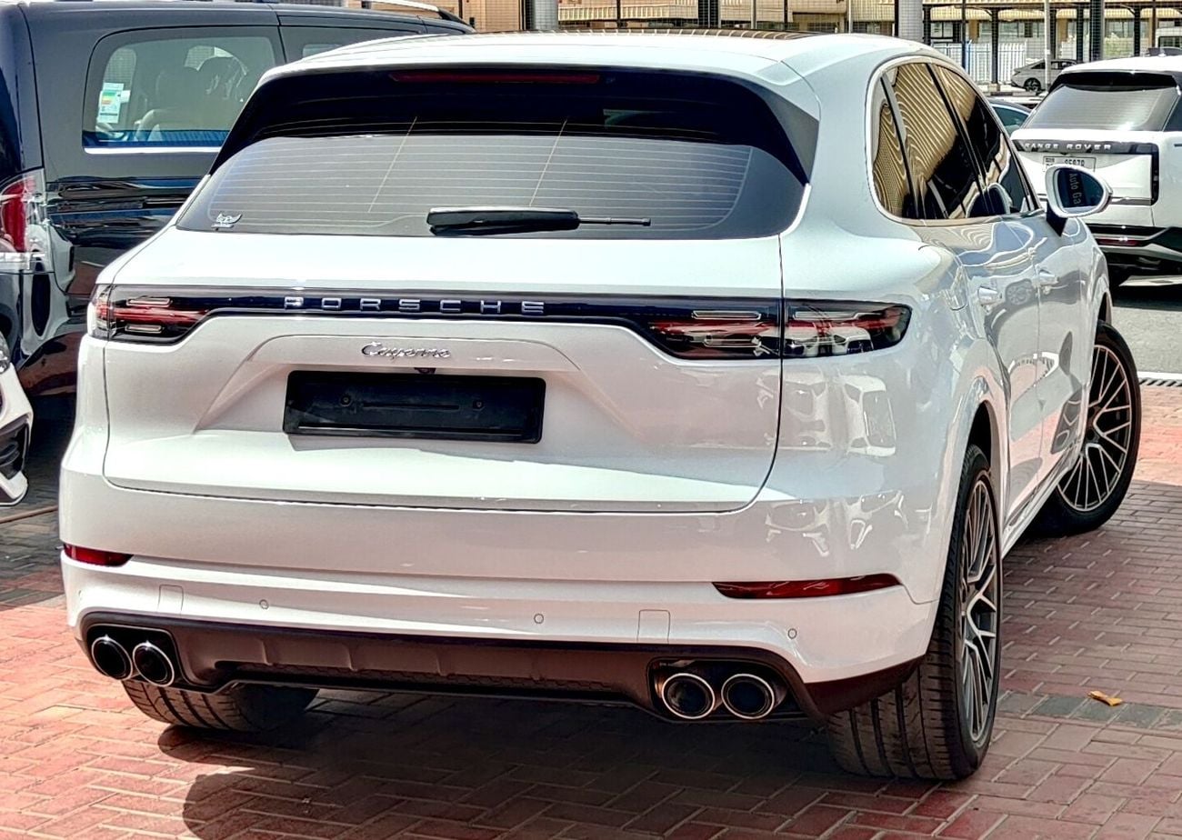 Porsche Cayenne STD SUV 3.6L Original paint 2020 GCC