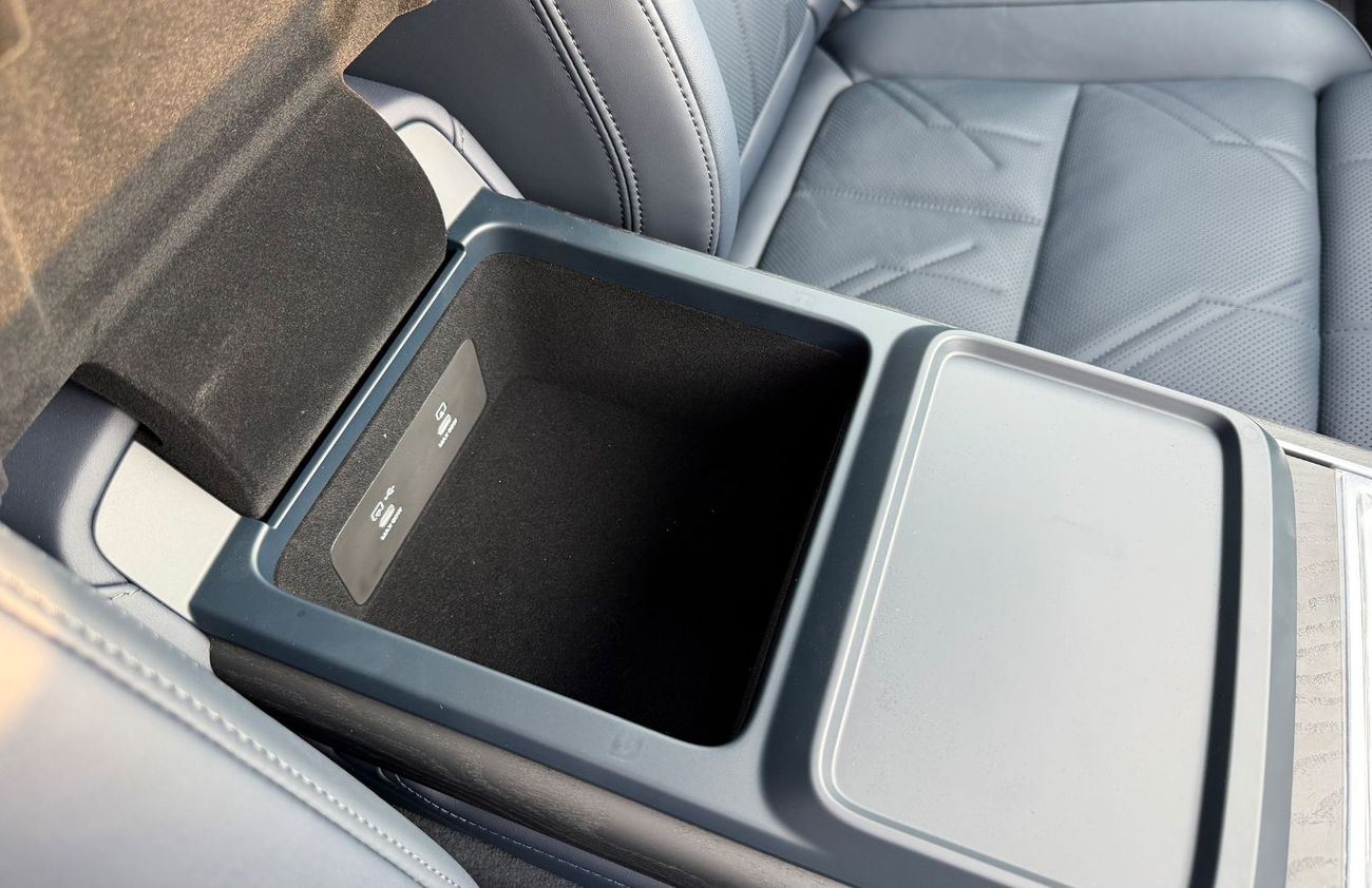 زيكر 9X 2.0L Plug-in Hybrid (Export Only)