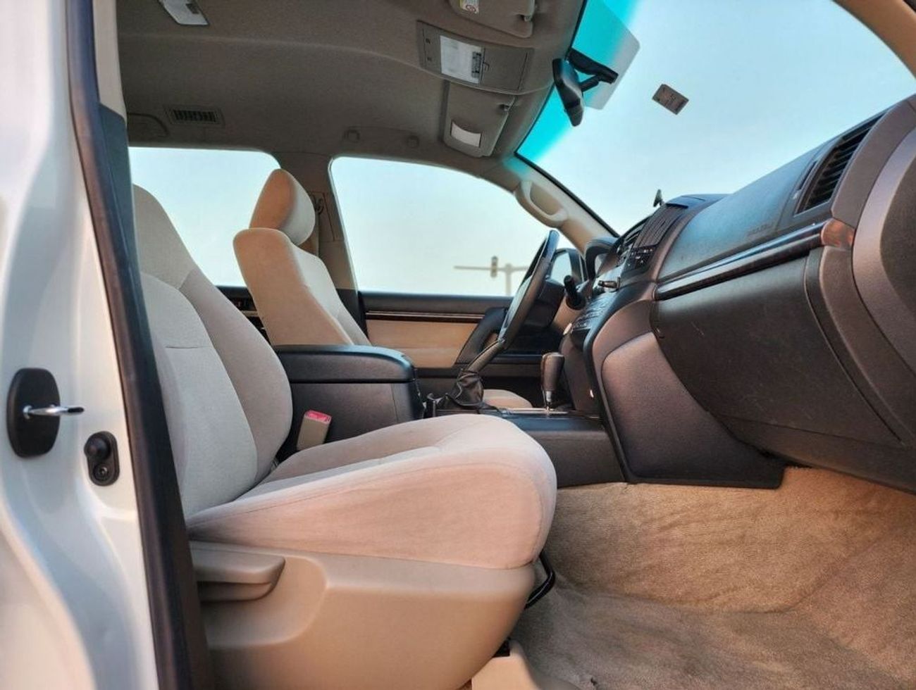 Toyota Land Cruiser GX.R V6