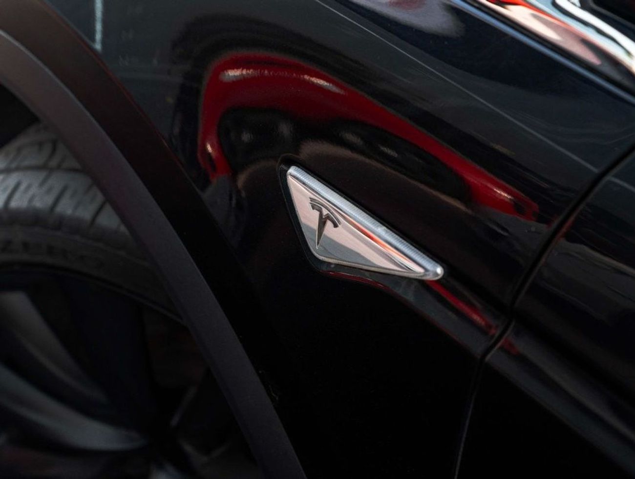 تسلا موديل اكس TESLA MODEL X P 90D LUDICROUS MODE • 7-SEATER • FULLY LOADED • FULL SERVICE TESLA UAE