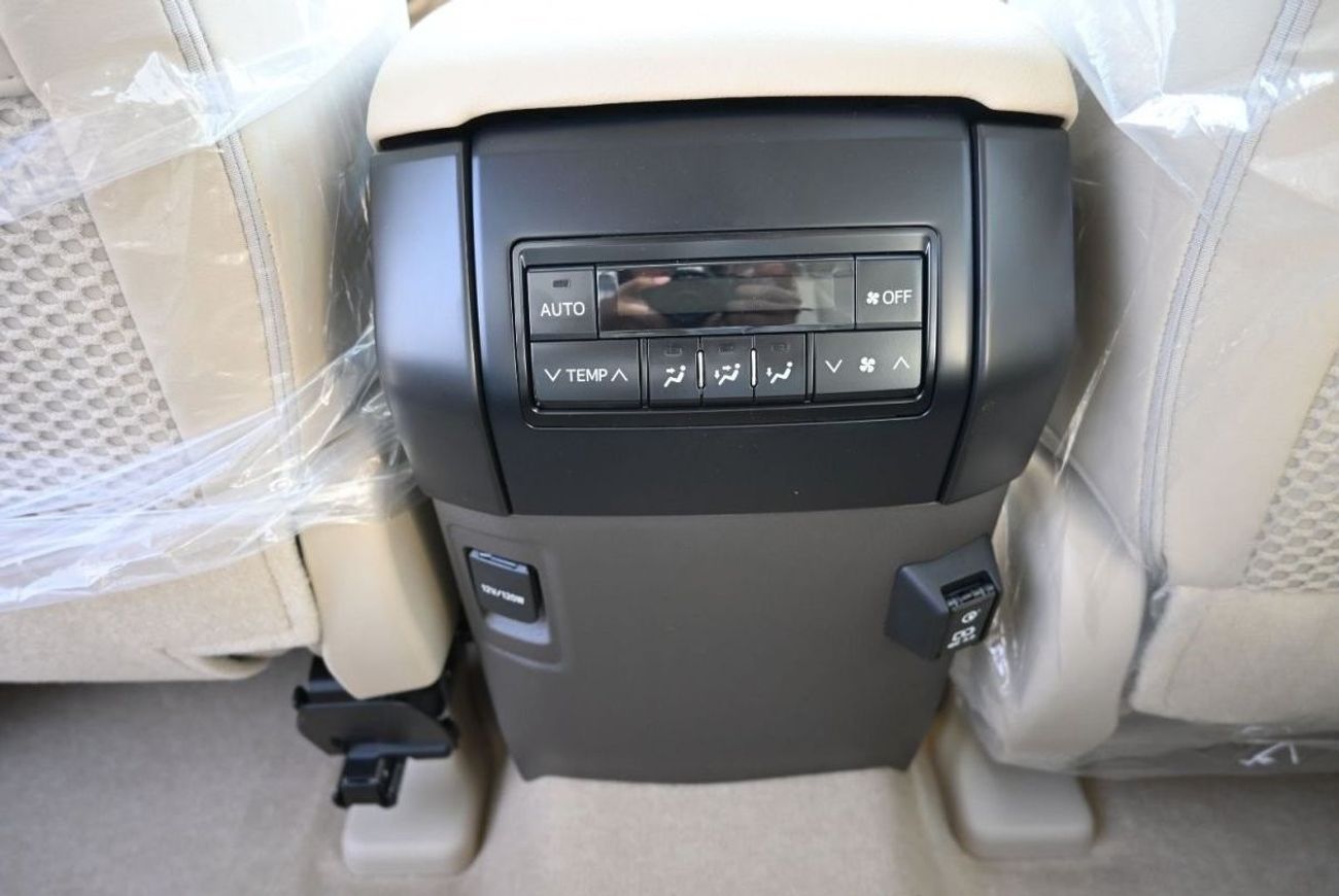 تويوتا برادو تويوتا لاندكروزر برادو 4.0 لتر TX.L بنزين ، دفع رباعي ، 5 أبواب ، مثبت سرعة ، فتحة سقف ، مقاعد كهربا