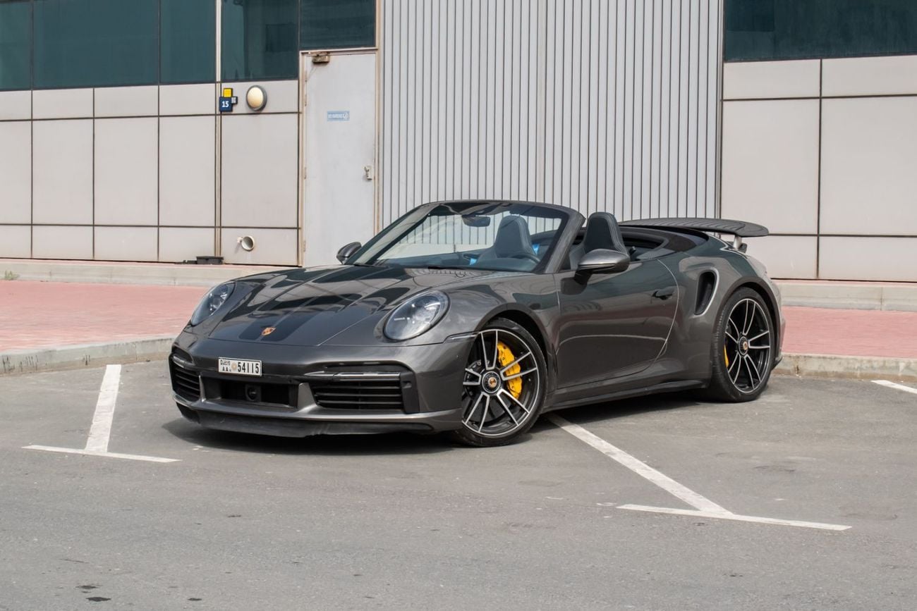 بورش 911 STD Turbo S 3.8L (640 HP) Convertible