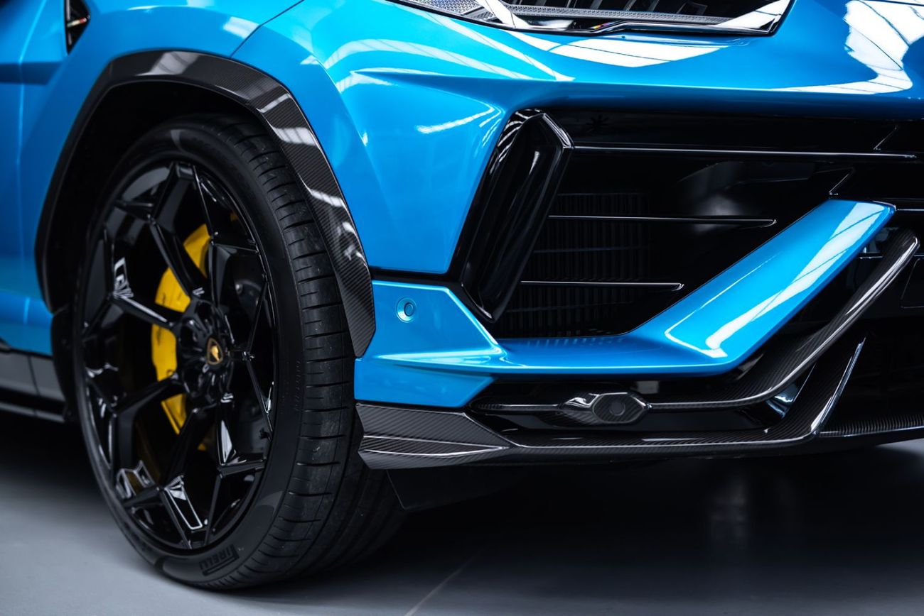 لامبورغيني اوروس 4.0T V8 Performante