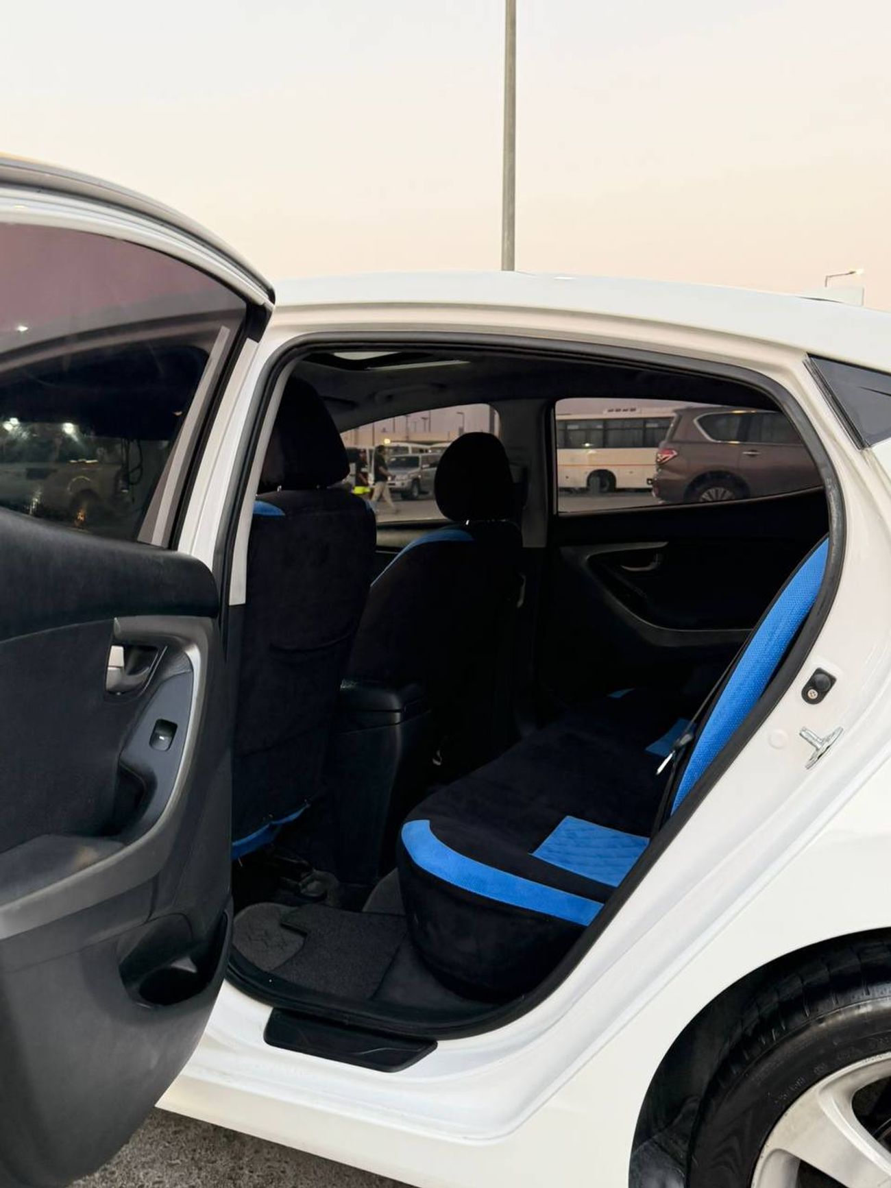 Hyundai Elantra Gulf, fully loaded