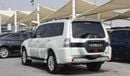 Mitsubishi Pajero GLS Mid 3.5L (186 HP) Mitsubishi Pajero  2020 - GCC - Accident-Free - 3.8L - (6)V - 7 Seats - Excell