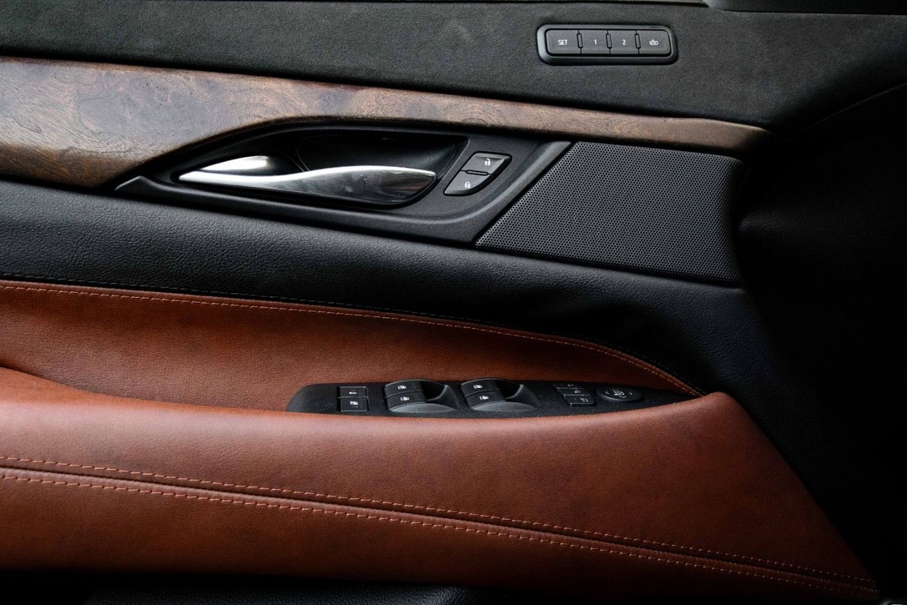 Cadillac Escalade ESV Platinum 6.2L | 3,329 P.M  | 0% Downpayment | Agency Service