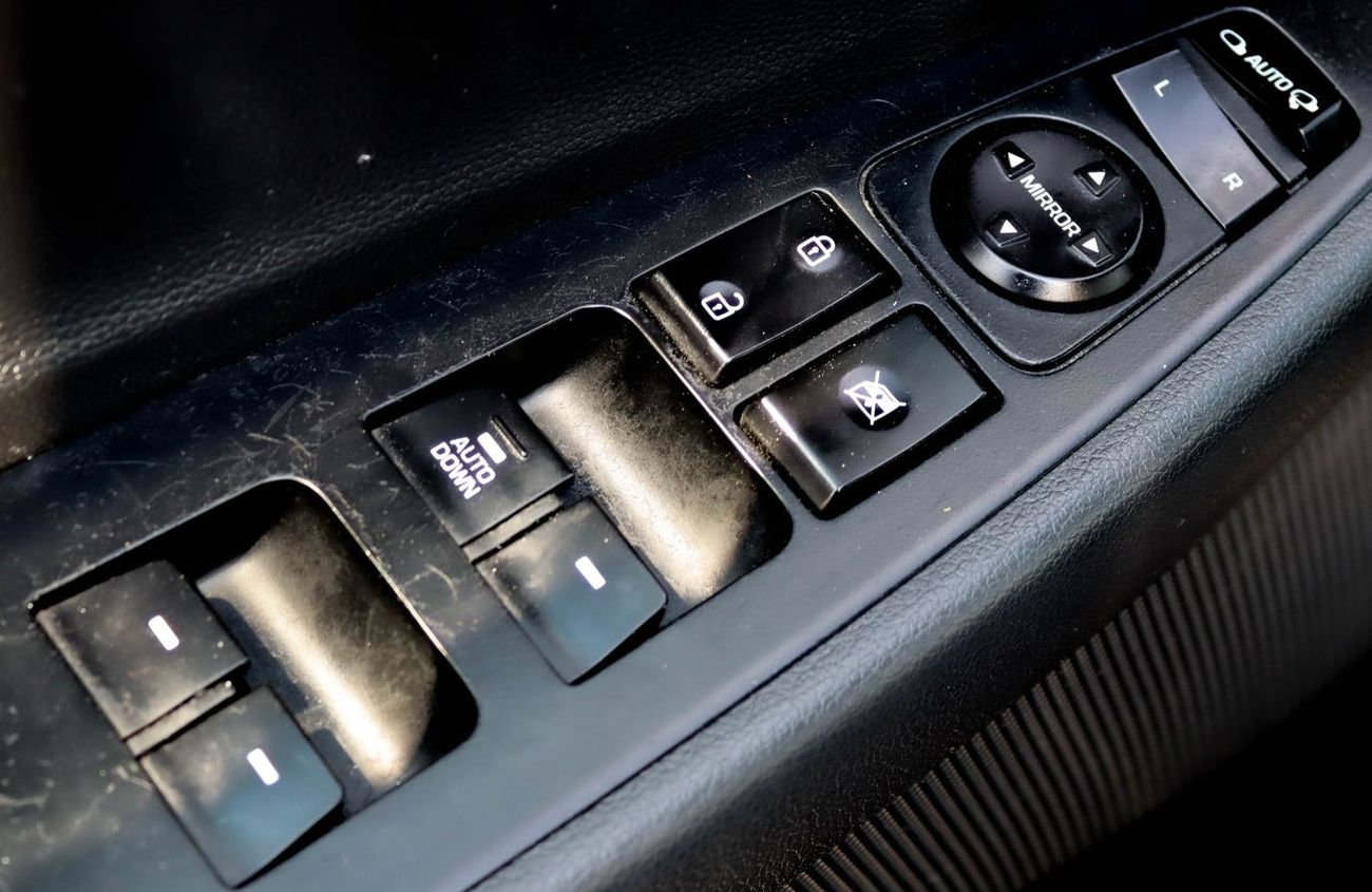 Hyundai Tucson GL Plus 2.0L