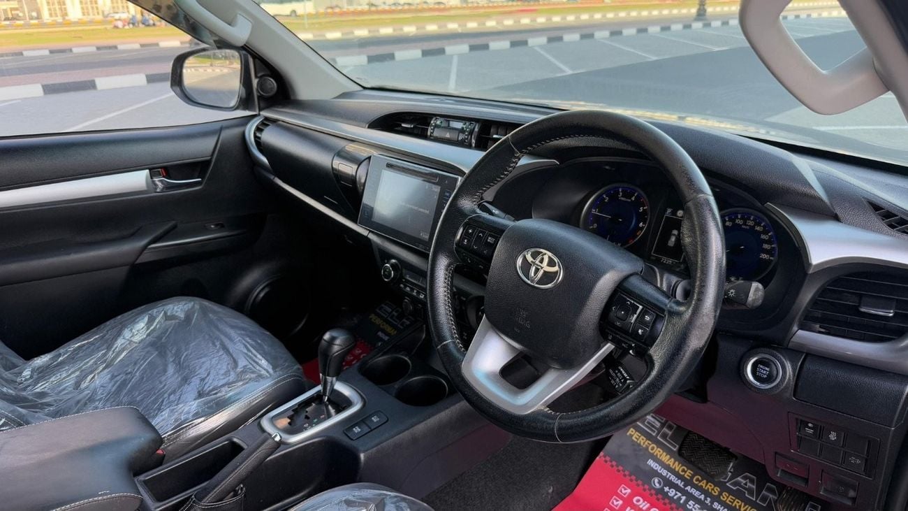 تويوتا هيلوكس Toyota hilux 2020 SR5 full option RHD diesel