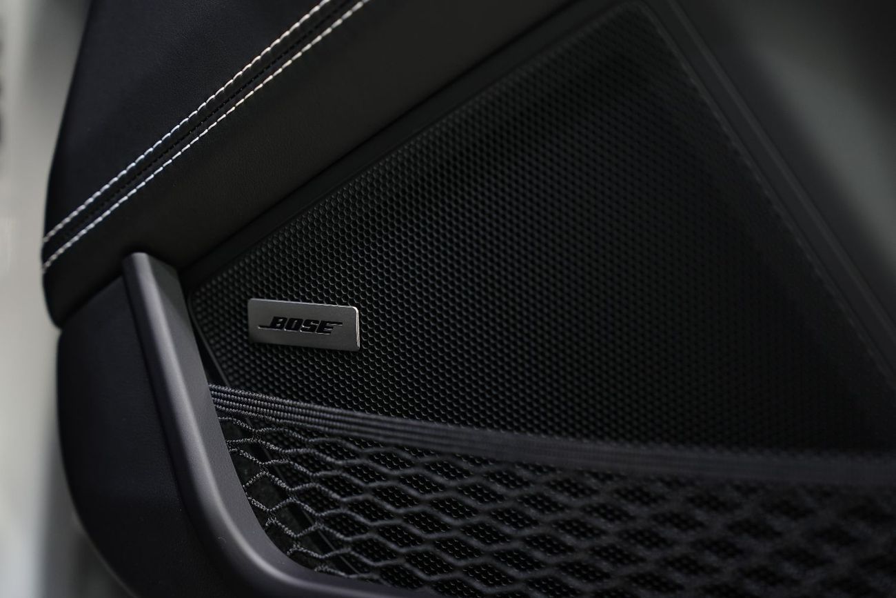 Porsche 911 GT3 RS 4.0L (520 HP) Coupe Weissach Pack, Full Carbon, Ceramic Brakes, Dealer Warranty Till 23/02/20