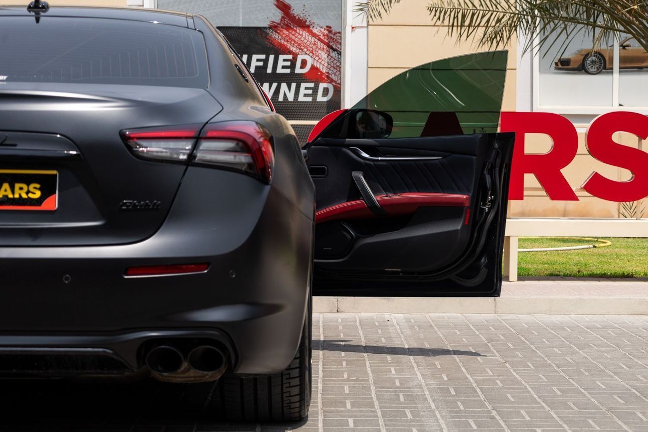 مازيراتي جيبلي GranLusso 3.0L