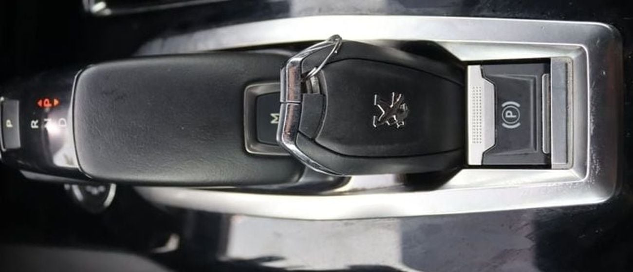 بيجو 3008 بيجو 3008 - موديل 2022 - خليجى - بدون حوادث - محرك 1.6 - بحاله ممتازه