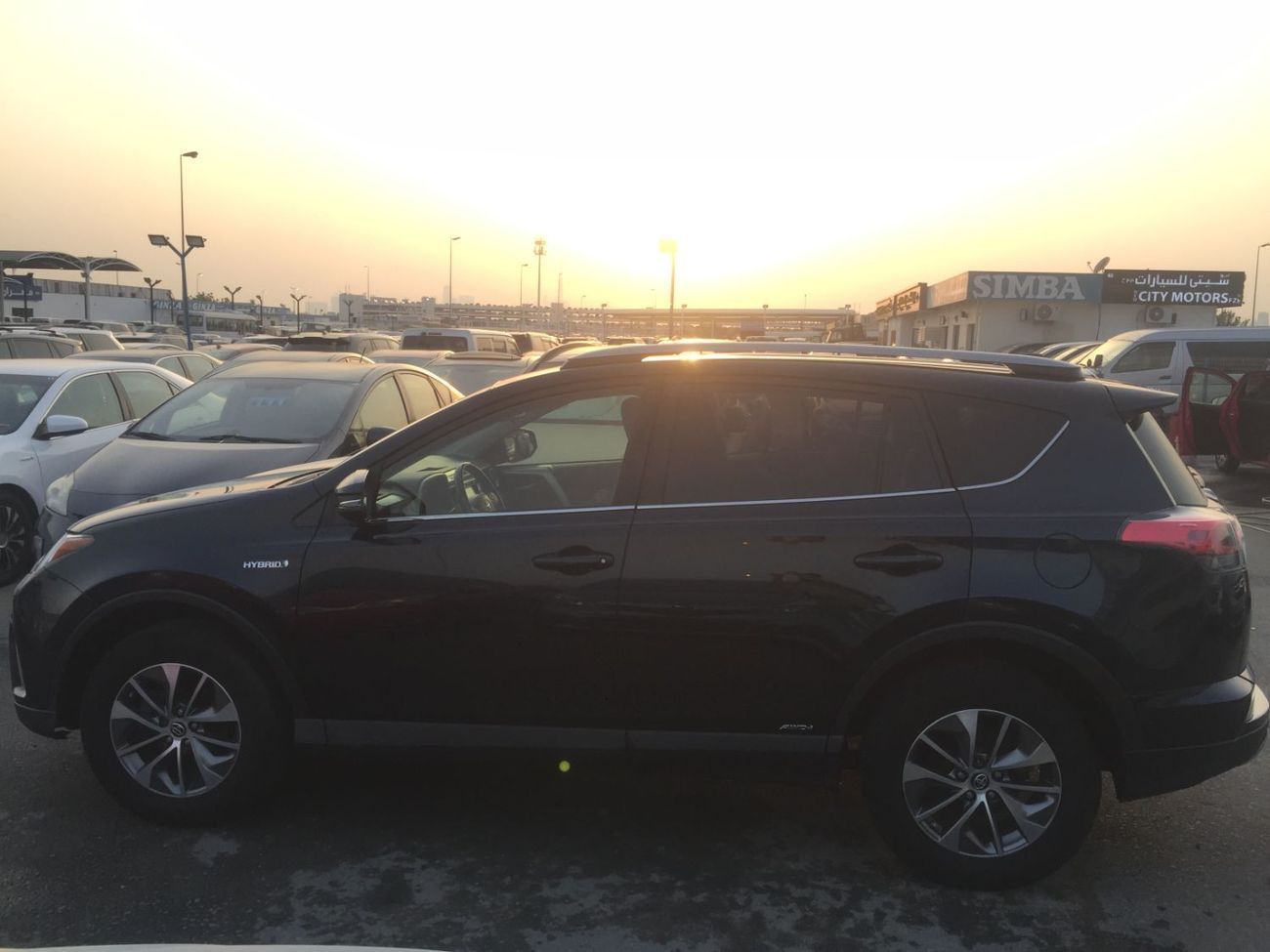 Toyota RAV4 TOYOTA RAV4 HYBRID  4X4 XLE