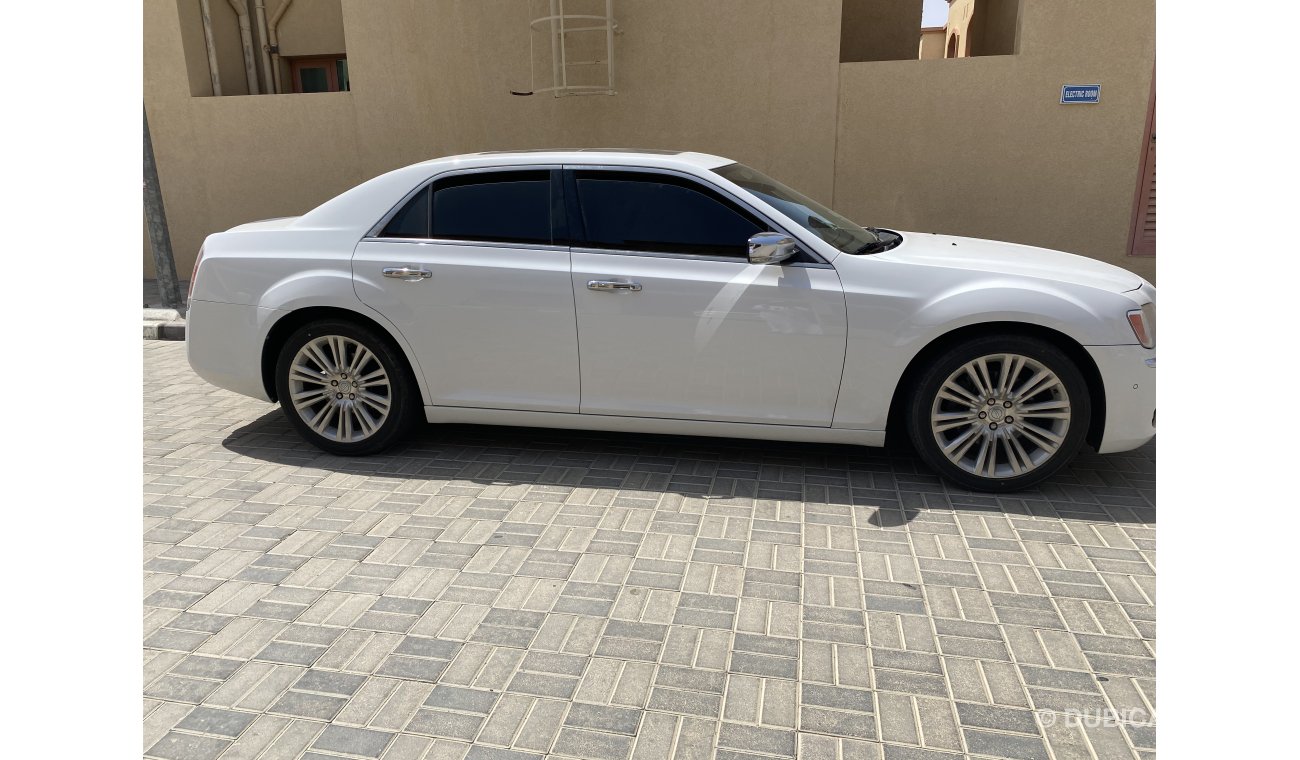 كرايزلر 300C