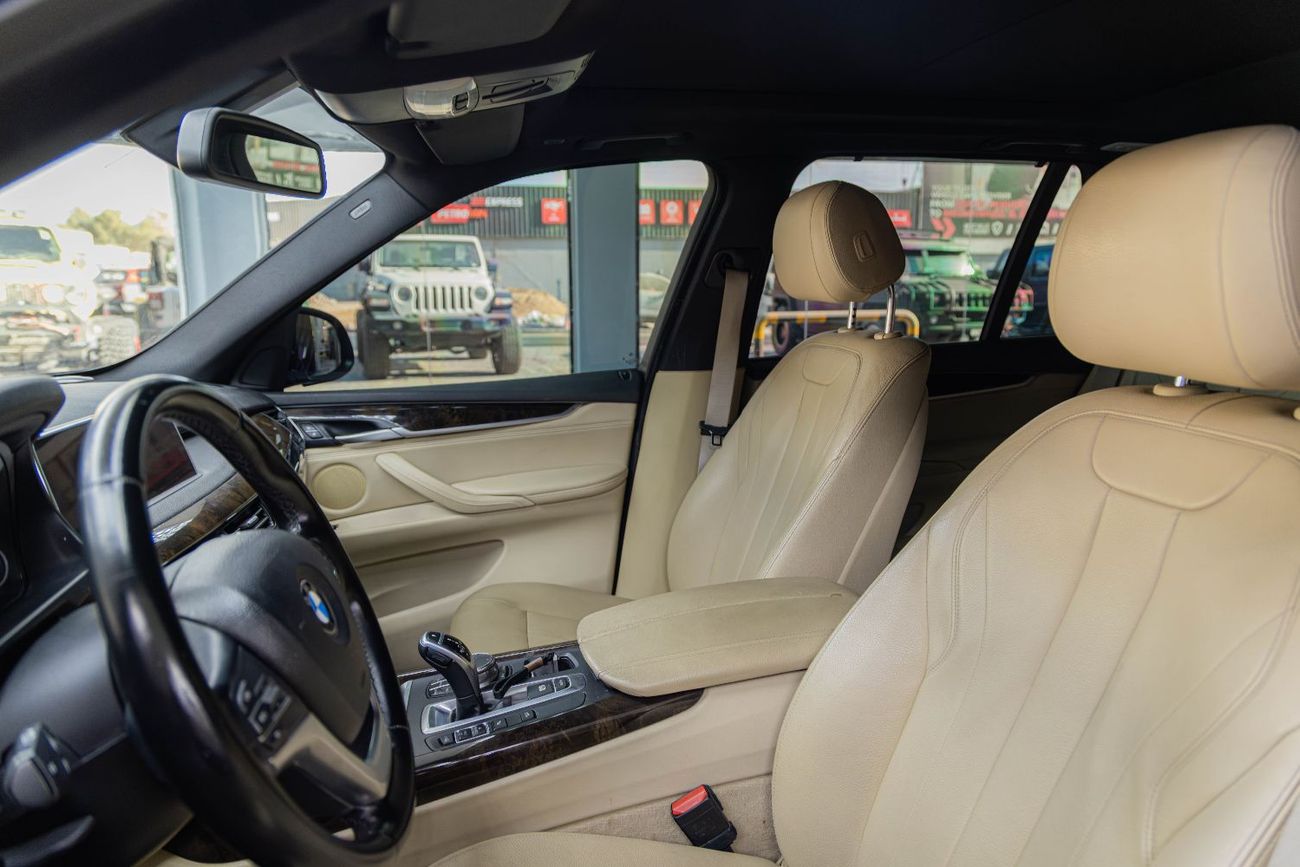 بي أم دبليو X5 35i Exclusive 3.0L (5 Seater)