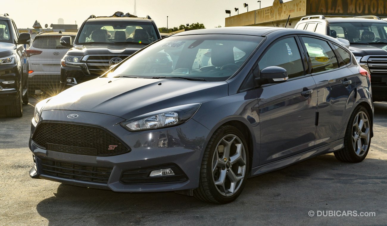 Ford Focus ST GCC