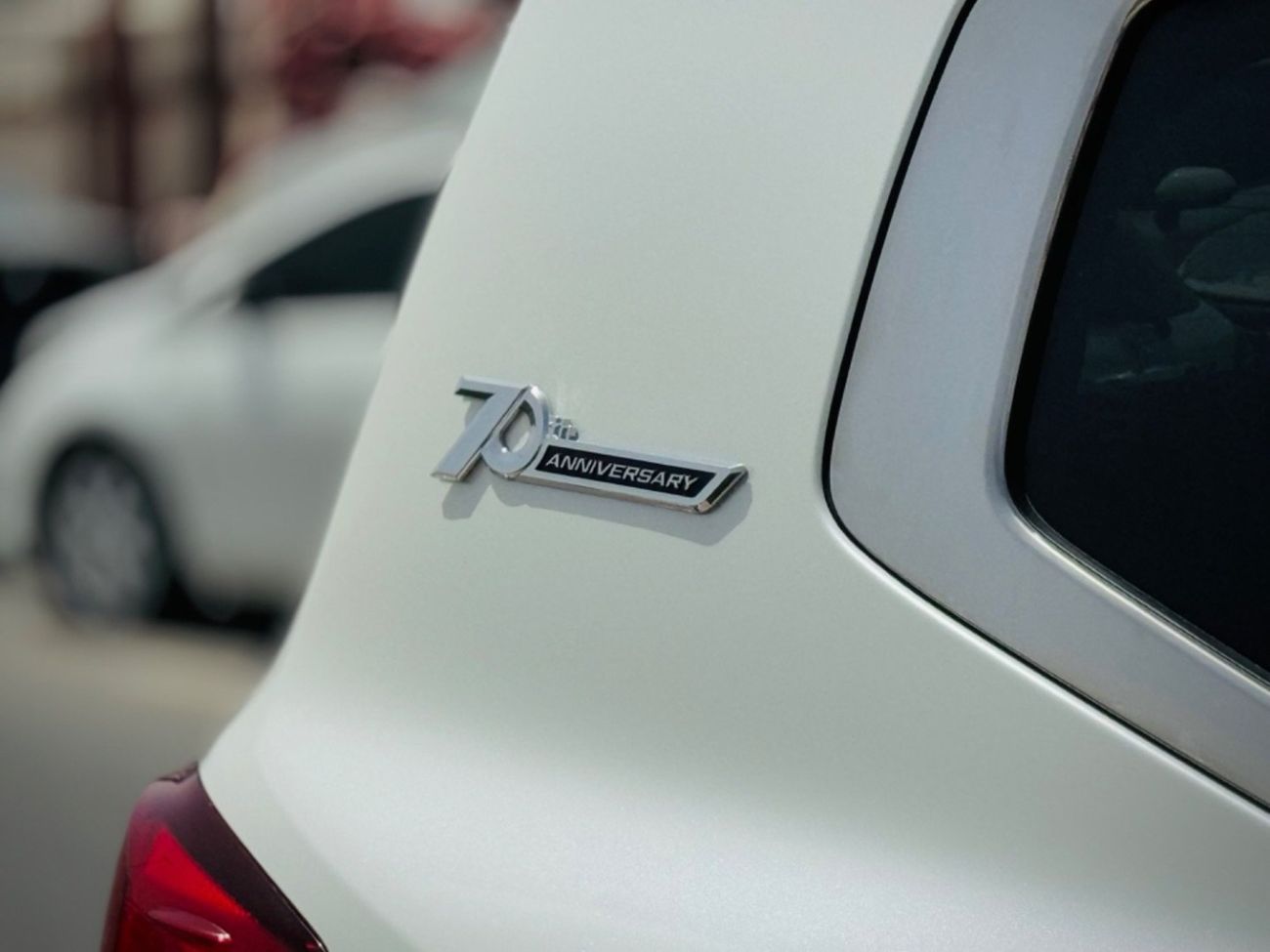 تويوتا لاند كروزر TOYOTA LAND CRUISER VXR TWIN-TURBO RIGHT HAND DRIVE DIESEL