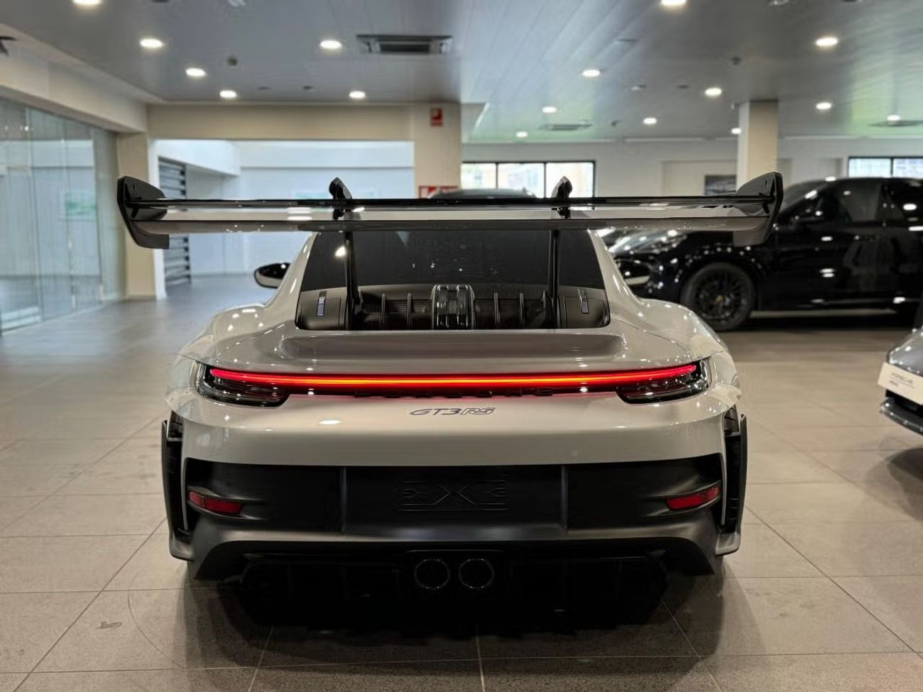 Porsche 911 GT3 RS 4.0L (520 HP) Coupe // WEISSACH PACKAGE/ PCCB / LIFT / BOSE 