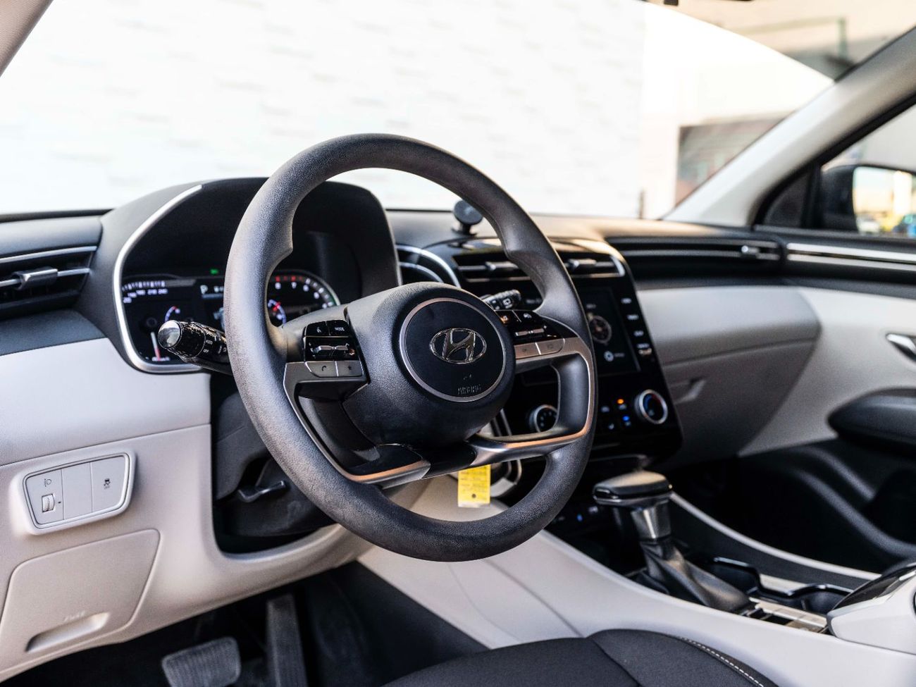 هيونداي توسون 2.0L Smart (FWD)