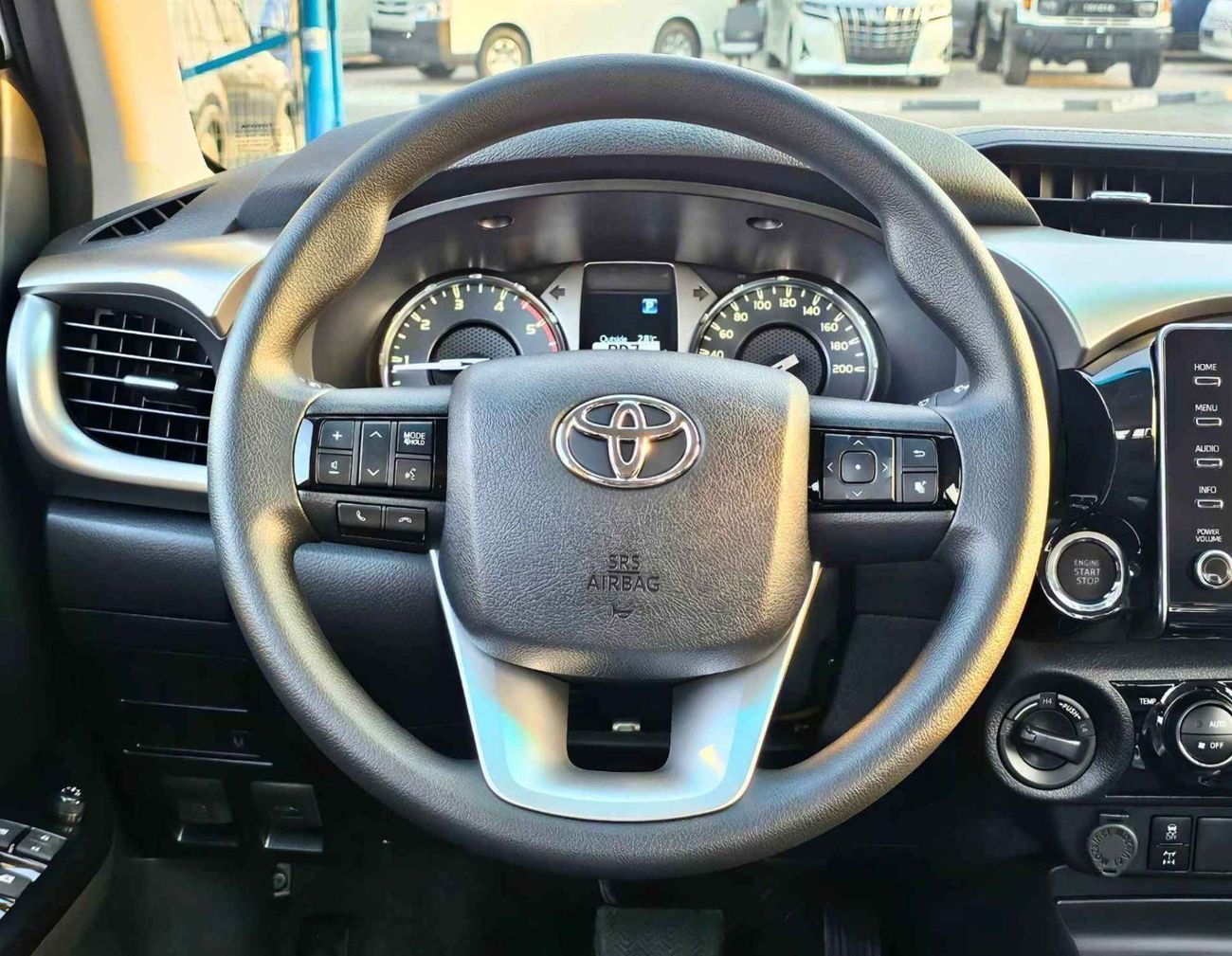 Toyota Hilux SR5 WIDE BODY / 2.4L DIESEL V4 A/T / PUSH START/REAR CAMERA/REAR CHROME BUMPER (CODE # HLD5I)
