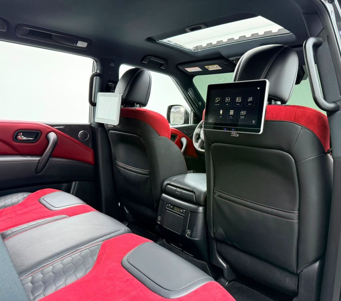 Nissan Patrol NISMO 2022 Nissan Patrol Nismo, 2027 Nissan Warranty, Full Nissan Service Pack, Fully Loaded, GCC