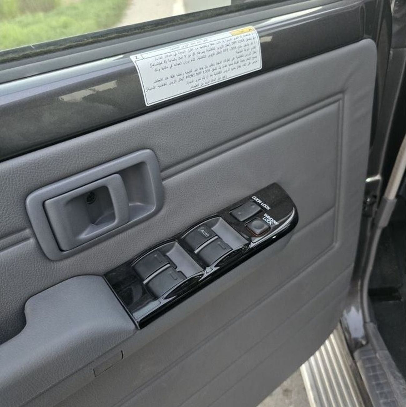 تويوتا لاند كروزر بيك آب 2023 LC79 4.5L V8 Diesel MT Full option