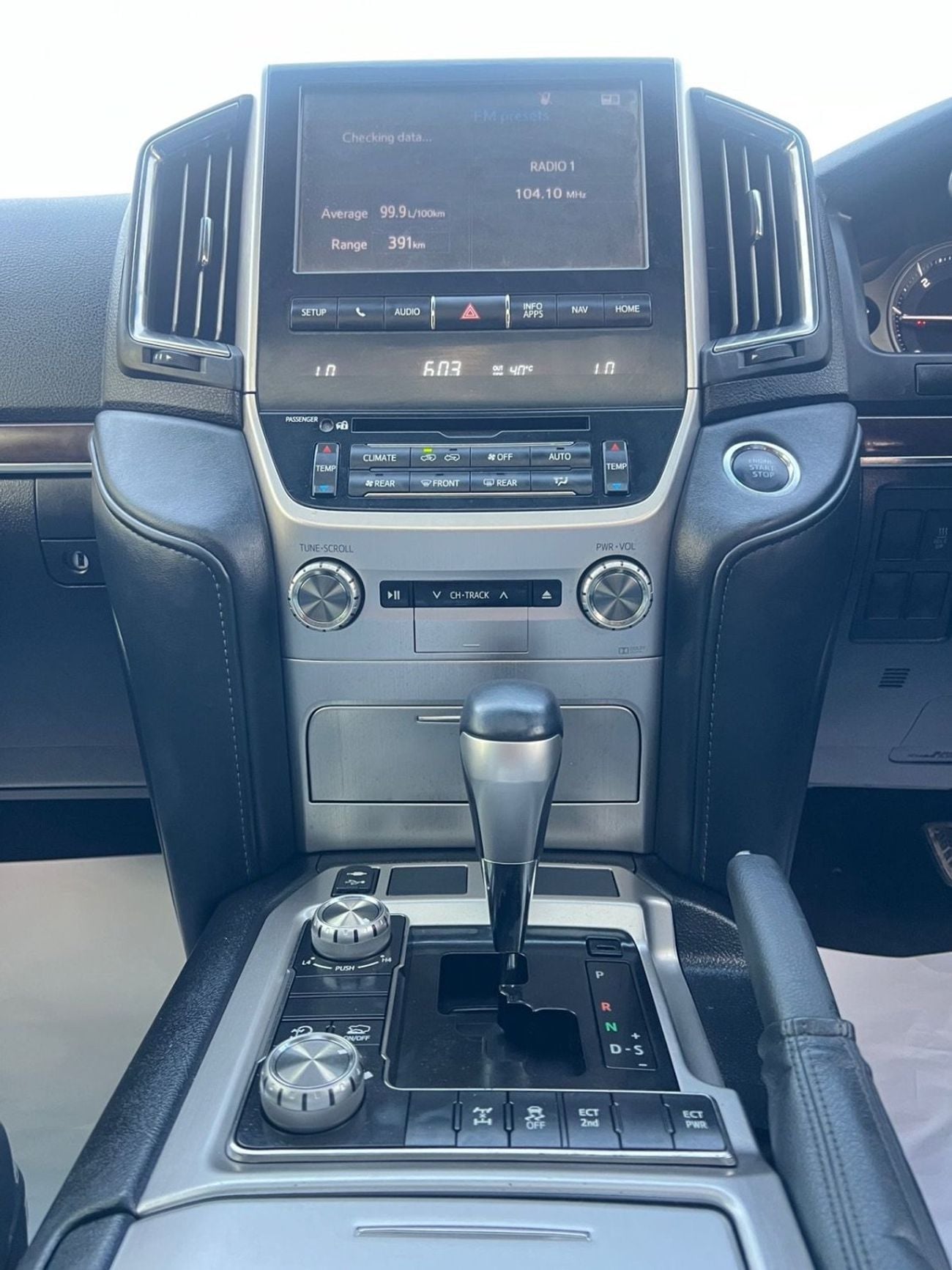 Toyota Land Cruiser GXR 2018 RHD Diesel Engine Full Option Very Clean And Perfect Condition