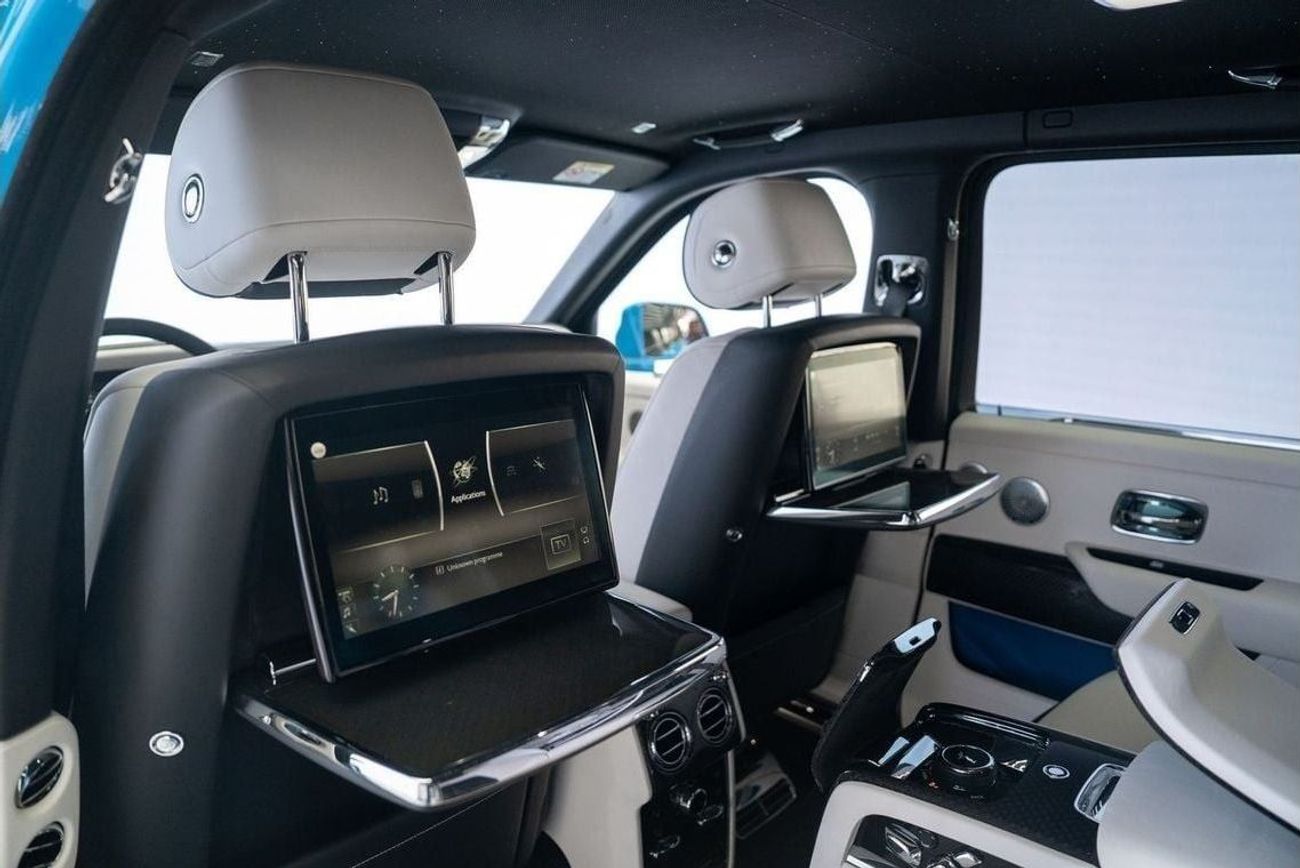 Rolls-Royce Cullinan BLACK BADGE