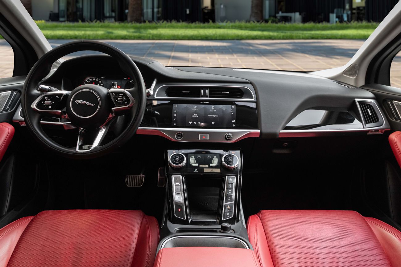 Jaguar I Pace I-Pace SE EV400 | 2,546 P.M | 0% Downpayment | AGENCY WARRANTY